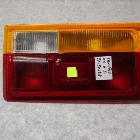 Renault R9 right tail light