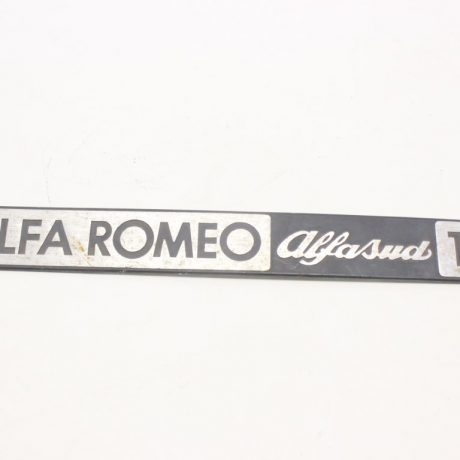 Alfa Romeo Alfasud 1.5 rear emblem