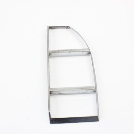 right tail light frame
