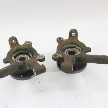 Lancia Beta Coupe Spider HPE front stub axles wheel hubs left right