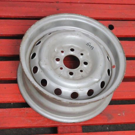 Fiat 500 F L R steel rim with tyre and center cap