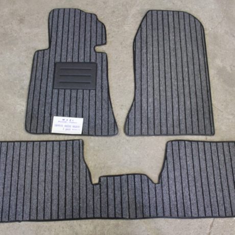 Mercedes Benz 124 car floor mats tailored grey black