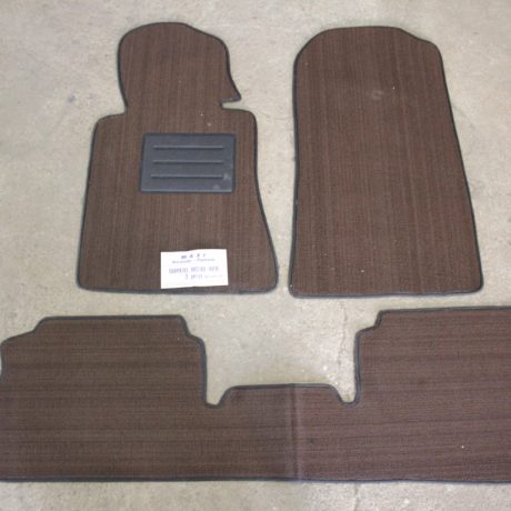 Mercedes Benz 190 car floor mats tailored brown